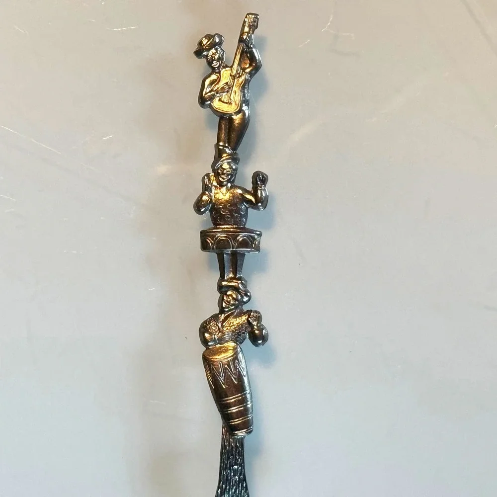 Vintage Souvenir Spoons Sweden Norway Arctic‎ Circle Israel London St Maarten
